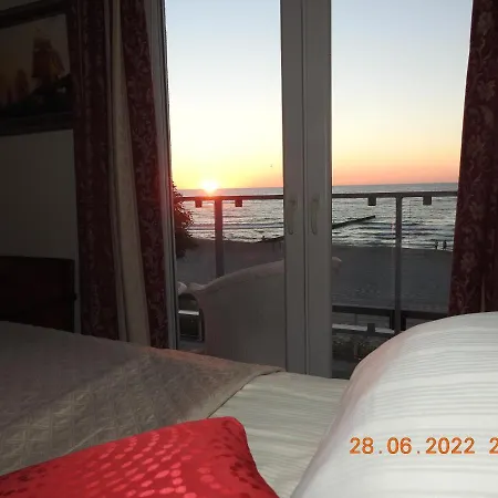 Baltyk Nad Morzem-przy Plazy Bed and Breakfast