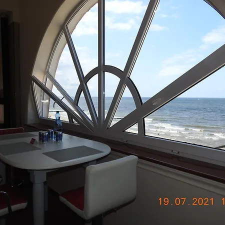 Baltyk Nad Morzem-przy Plazy 3* 니에초르체