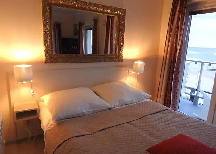 Bed & Breakfast Baltyk Nad Morzem-przy Plazy Niechorze